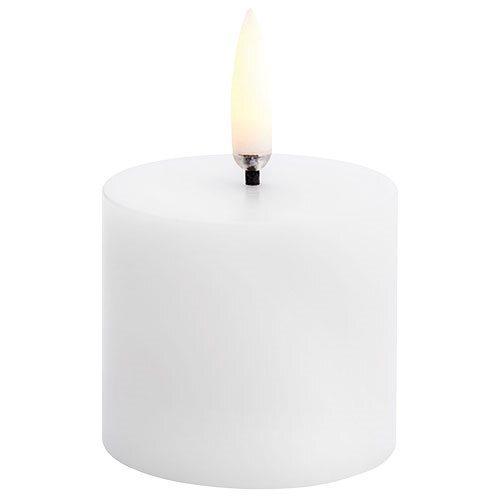 LED Pillar candle, Nordic White, Smooth, 5x4,5 cm - 1 stk