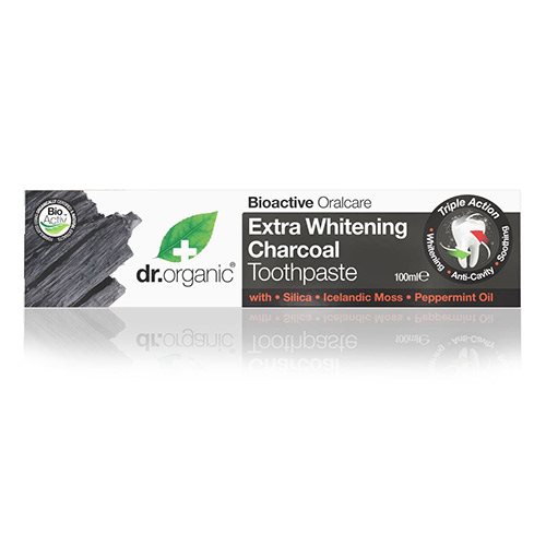 Se Tandpasta Extra Whitening Charcoal Dr. Organic - 100 ml. hos Duft og Natur
