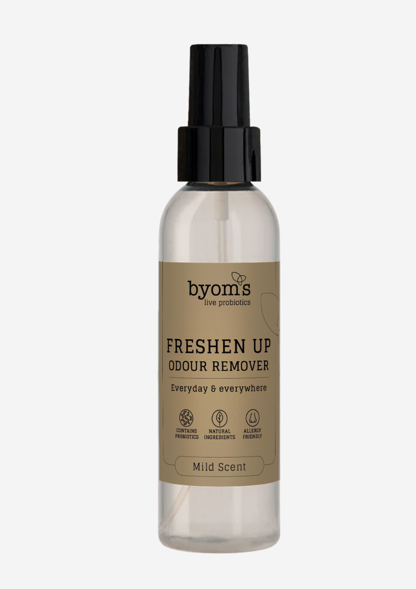 Se Byoms FRESHEN UP PROBIOTIC ODOUR REMOVER Mild Scent - 100 ml. hos Duft og Natur